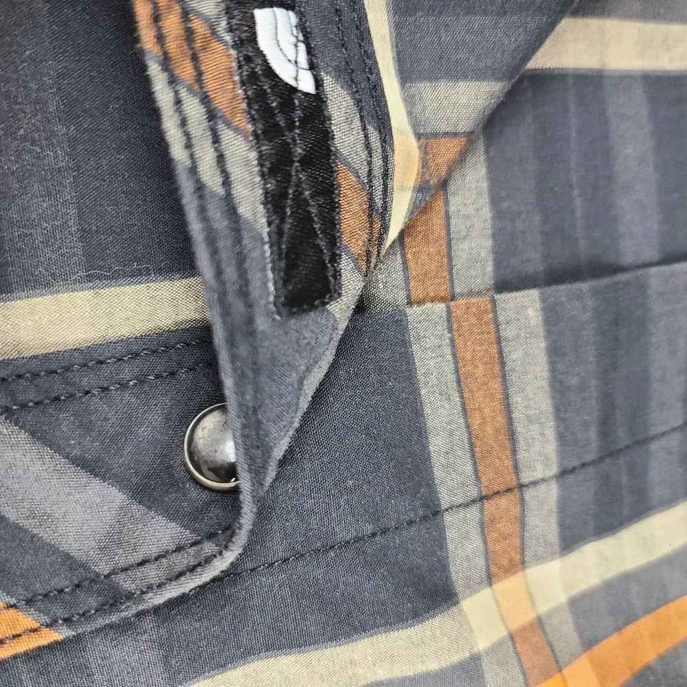The North Face Shirt Mens Small Black Orange Plaid‎ Casual Snap Button Up